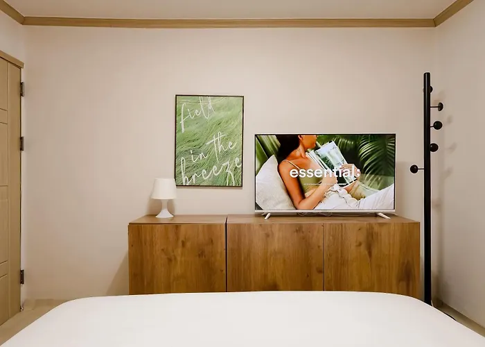 Appartement Gangnam, 3 Mins Nonhyeon Station, Hongdae, Itaewon, Garosu-gil, Coex, Seongsu, Gangnam Plastic Surgery Seoel