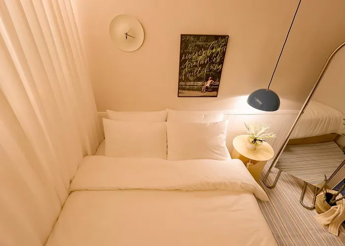 Gangnam, 3 Mins Nonhyeon Station, Hongdae, Itaewon, Garosu-gil, Coex, Seongsu, Gangnam Plastic Surgery Appartement Seoel