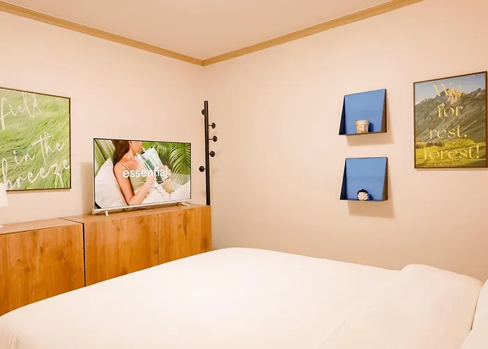 Appartement Gangnam, 3 Mins Nonhyeon Station, Hongdae, Itaewon, Garosu-gil, Coex, Seongsu, Gangnam Plastic Surgery Seoel