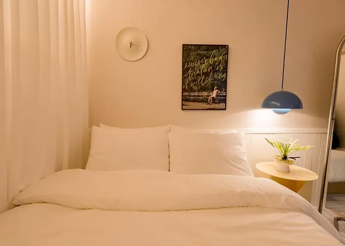 Appartement Gangnam, 3 Mins Nonhyeon Station, Hongdae, Itaewon, Garosu-gil, Coex, Seongsu, Gangnam Plastic Surgery