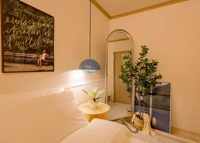 Appartement Gangnam, 3 Mins Nonhyeon Station, Hongdae, Itaewon, Garosu-gil, Coex, Seongsu, Gangnam Plastic Surgery Seoel