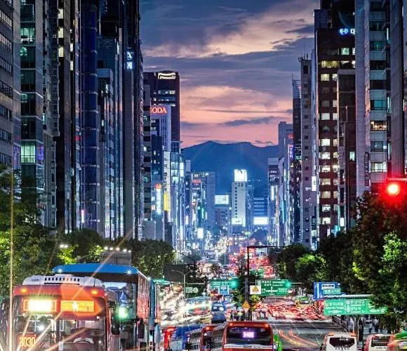 Gangnam, 3 Mins Nonhyeon Station, Hongdae, Itaewon, Garosu-gil, Coex, Seongsu, Gangnam Plastic Surgery Appartement