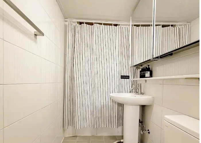 Appartement Gangnam, 3 Mins Nonhyeon Station, Hongdae, Itaewon, Garosu-gil, Coex, Seongsu, Gangnam Plastic Surgery